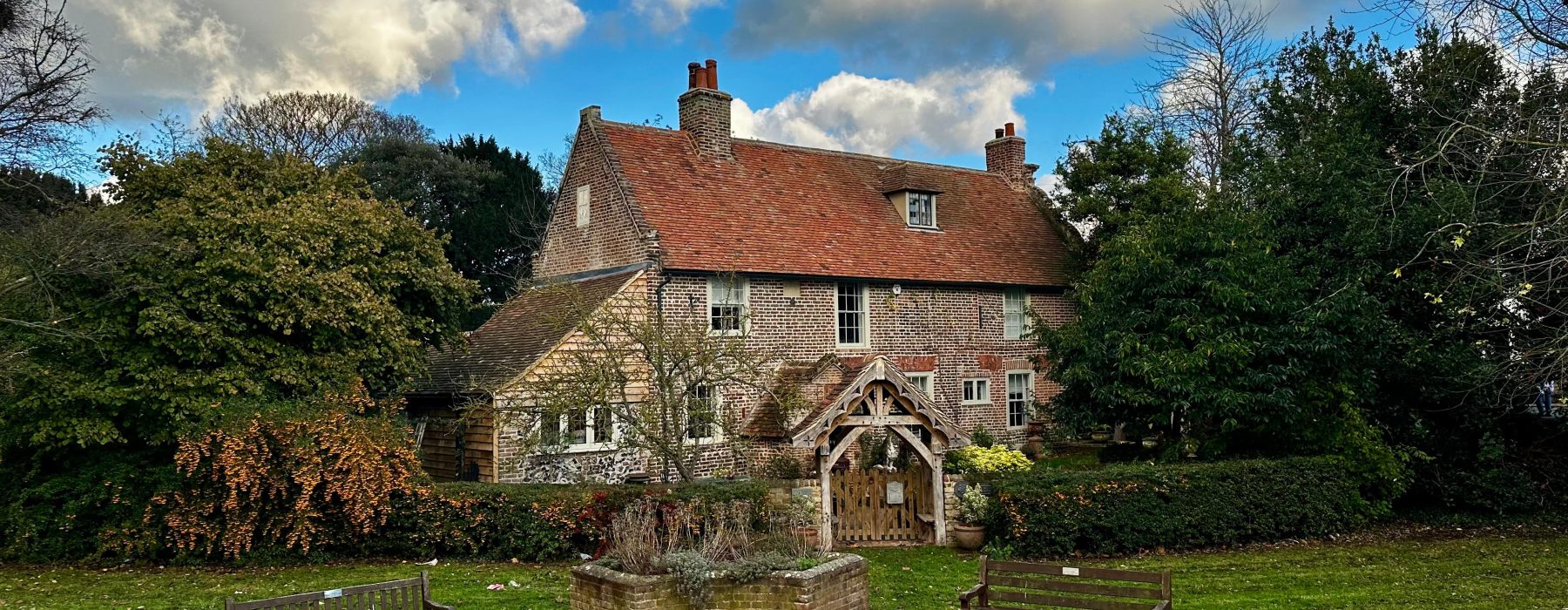 Specialists in English vernacular carpentry:  listed buildings, heritage carpentry & oak frame specialists. 